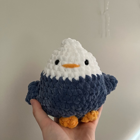 Crochet Whale and Eagle. Comes from a smoke free home. - Picture 4 of 5